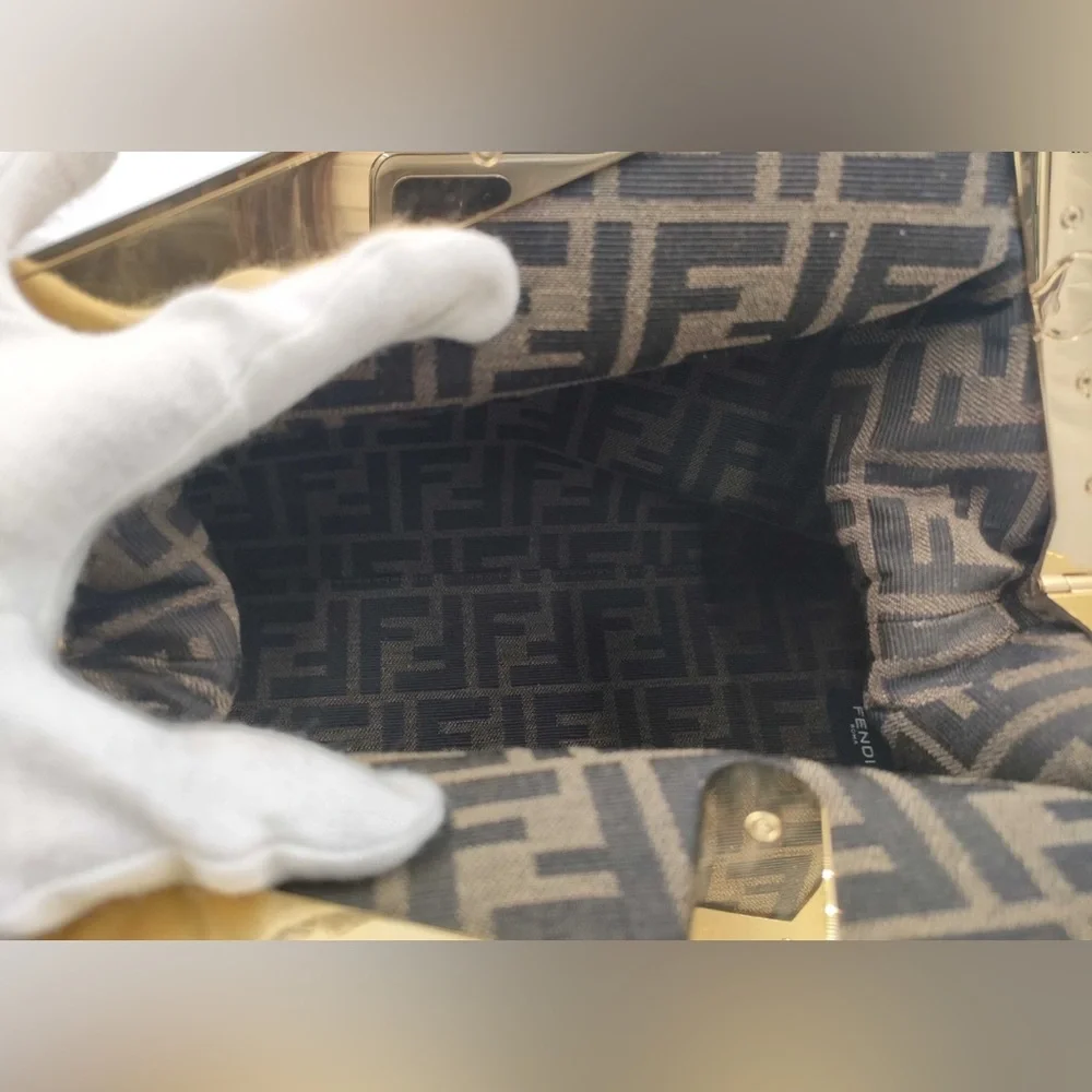 FENDI Shearling Medium Fendi First Rosa Plaster - Picture 9 of 10